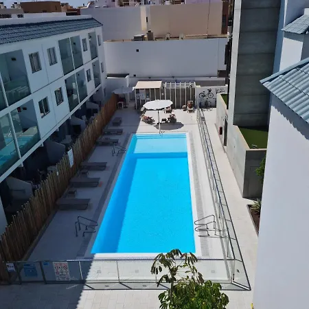 Cool Near Pool & Ac 1 Aparthotel *