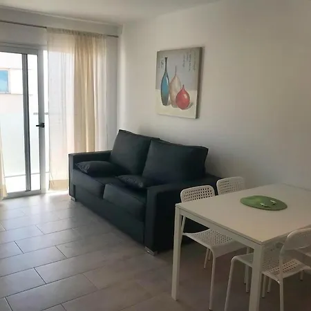 Cool Near Pool & Ac 1 Aparthotel